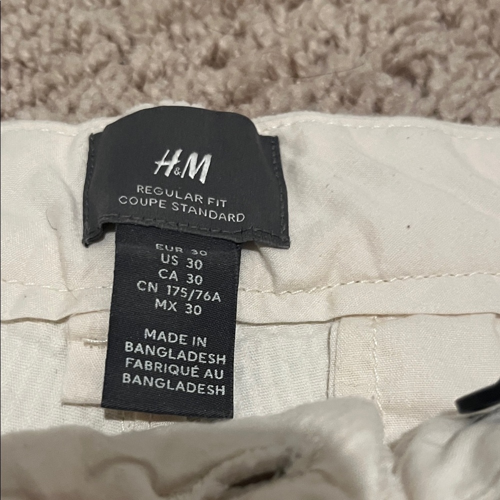 3/$10 H&M Women's White Corduroy Pants - Picture 2 of 6